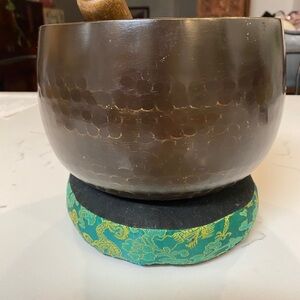 Handcrafted Bronze Singing Bowl with Cushion